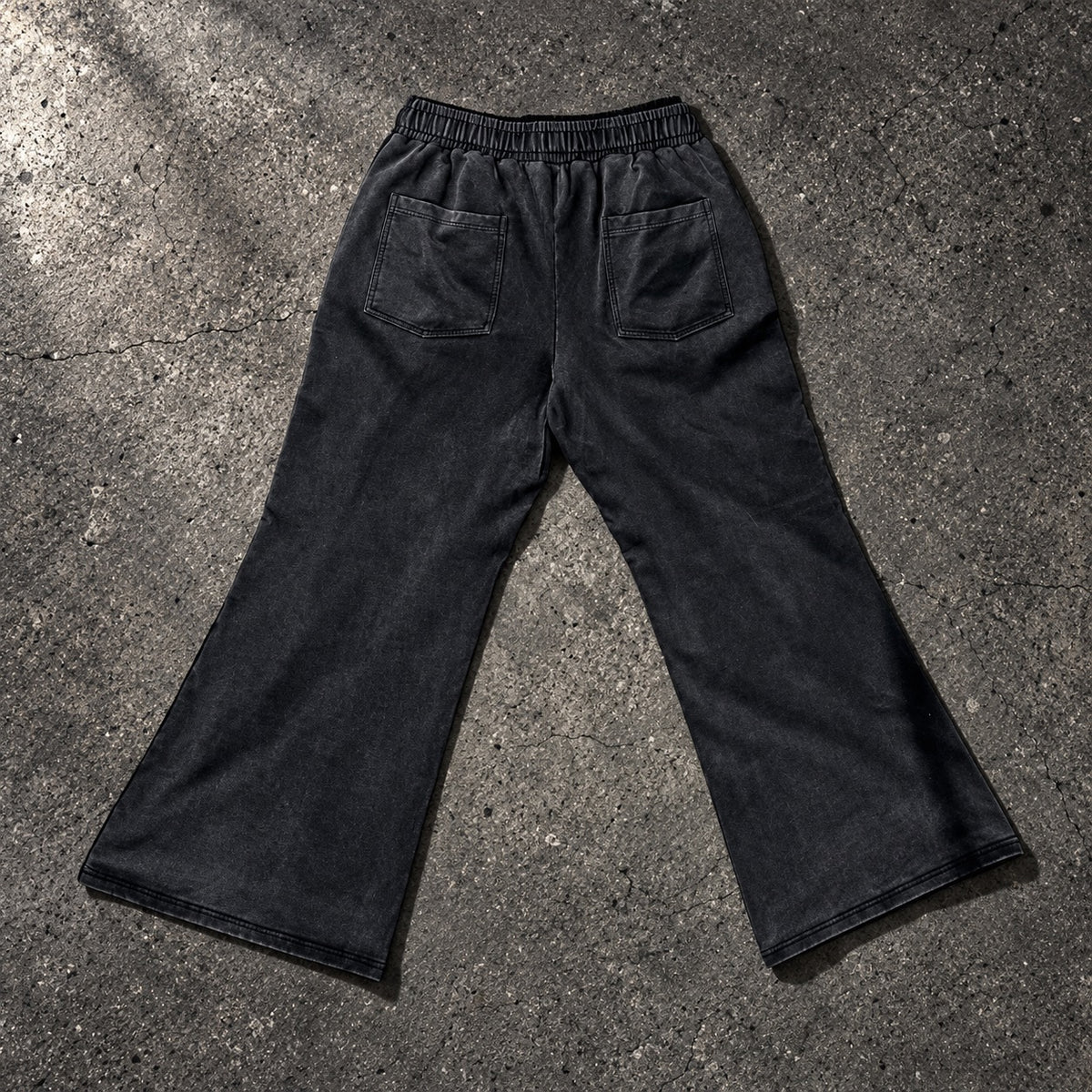 SILENT MINDS STACKED SWEATPANTS — VINTAGE BLACK